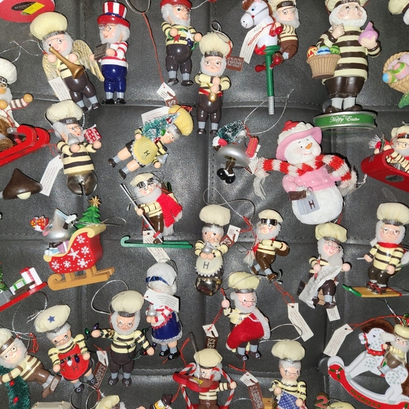 60 Hershey Christmas Ornaments - Picture 5 of 9